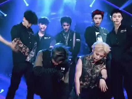 真是喜欢以前的圈子。十二人是最初梦想，现在只求一些唯粉放过团粉，让九人一直走下去