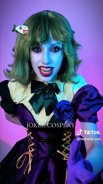 Fem Mr. Freeze Cosplay Ideas — Joker/Batman Genderbend Makeup