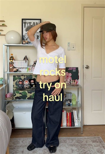 Motel Rocks Try On Haul — Outfit Ideas & Unboxing Inspiration