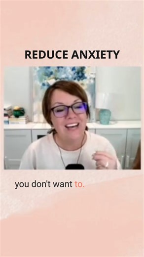 Can I help you get started? Grab the free masterclass “Minimalism for Busy Moms” HERE: https://www.theminimalmom.com/busy-moms 👋 If we haven’t met, I’m Dawn. I help busy women declutter efficiently to create a peaceful home and a clear mind. I would love to help you too! | The Minimal Mom