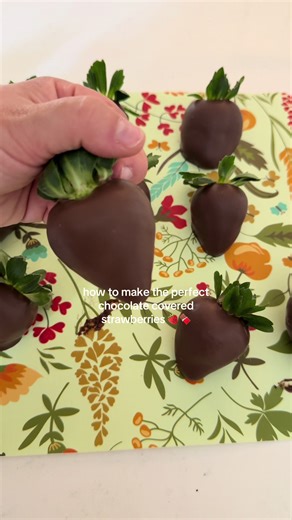 How to Make Perfect Chocolate Covered Strawberries