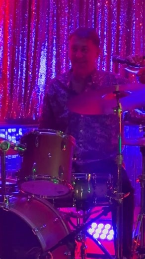 1.6K views | Neil Clarey introducing his long time friend Joel Astley and the band. Thanks Neil Clarey for getting us all out to hear this absolutely fabulous treat at The Red Barn in Palm Desert. | Anna Miller | Facebook