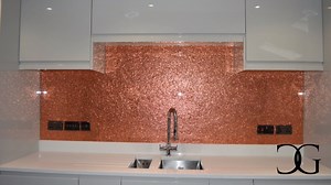 Creoglass Desing Modern Kitchen Copper Splashbacks https://www.creoglass.co.uk/design-your-splashback/ 01923 819 684 sales@creoglass.co.uk WhatsApp: +447494141803 | CreoGlass | Facebook