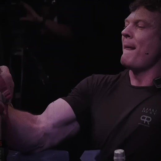 when arm wrestling legends meet💀💪 Devon vs John #armwrestling