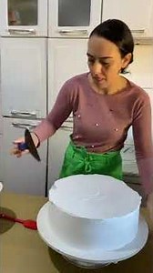 Decorando bolo 🍰 #donadecasa