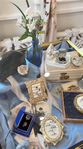 Another curated showcase for a retro queen! #mjvjewelry #vintagejewelry