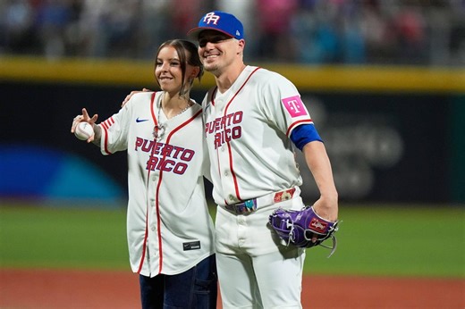Kiké Hernández savors scene as Puerto Rico advances: ‘A moment that I’ll never forget’