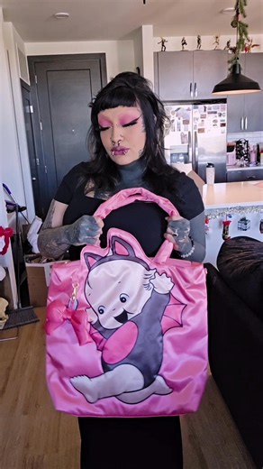 58 reactions · 3 comments | Simple #ootd because I got the cutest tote bag that is bigger than anything I've ever needed, but it's also everything I've ever needed? 樂 I am OBSESSED! Today was so much better than yesterday 勺 | Daoine Morte | Facebook