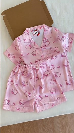 the prettiest pink hello kitty pjs😍😍 #hellokitty #pjs