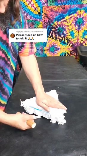 Tie Dye Triangle Fold Tutorial for Vibrant Results