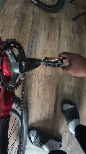 Sound unknown ❌Wrong parts changed ❌Right check ✔️Pedal fixed ✔️Problem solved 💯