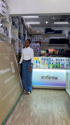 Hisense 100-inch QLED TV: Cinema Experience at Home