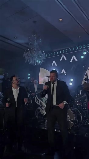 ‏Shea Kaller 🎹 Mordechai Shapiro, Lipa Schmeltzer 🎤 Shira Choir 🔥