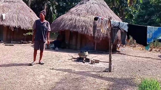 This unique village setting inhabited by the fullahs in LokoLand Makarie Chiefdom, Sierra Leone. | Limba People of Sierra Leone
