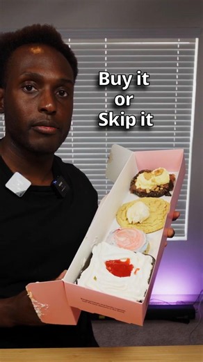 Buy It or Skip It: Crumbl 4th of July Box 🇺🇸 Campfire vs Shortcake