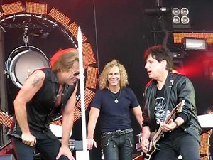 BON JOVI Bad Medicine w/Bad case of loving you/Roadhouse Blues 05.06.2010 @the Beach