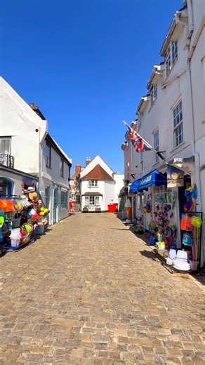 5.1K views · 87 reactions | Lymington during summertime. #lymington #hampshire #newforest #travelphotography #traveluk | The Placei'vebeen | Facebook
