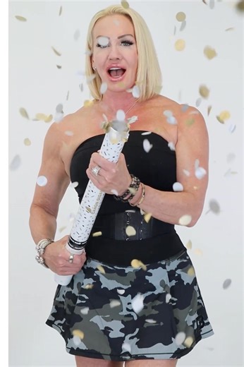 💥 BOOM! It's the FIRST MONDAY of the NEW YEAR! Let's ROCK!! (Not motivated yet? A Bombshell 8-Week CHALLENGE will do the trick! Starts TODAY and YES you can STILL REGISTER: www.bombshellchallenge.com ) #shannondey #thatbombshelllife #bombshell #bombshellchallenge #newyear #newyearnewyou #resolution #fitnessjourney #transformationjourney #transformation #deyisms #bombshellboss #femaleceo | Shannon Dey