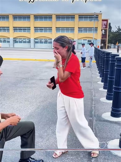 Military Boyfriend Surprises Girlfriend with Proposal