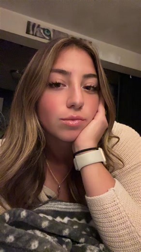 allysona7 (@allysona_7)’s videos with I KNOW ? - Travis Scott