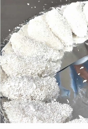 Delicious Palitaw Recipe: Traditional Filipino Snack