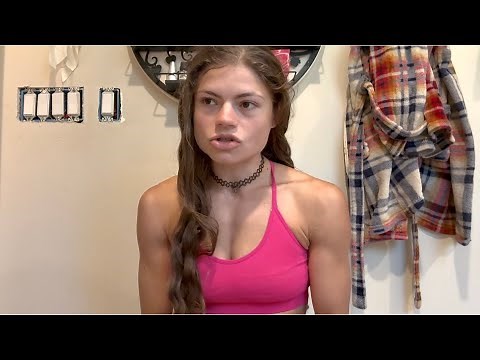 First bikini competition prep vlog: 10 weeks out physique update + posing practice