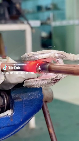 Portable Induction Heating Equipment for Welding Copper Pipes