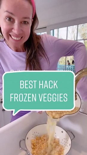 BEST LIFE HACK for FROZEN VEGGIES* soo simple & genius once you see it!! 💡@catwithakcooks #lifehack #hacks #lifehacks #learnontiktok #hack