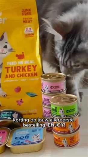 📦😻 Delivery day = feestdag bij deze katjes! Lola en Baghera konden niet wachten om hun nieuwe favoriet uit te kiezen. Wil jij jouw kat ook 100% natuurlijke voeding geven — boordevol smaak én zacht voor hun buikje? Gebruik code LINDE20 voor 20% korting op je eerste bestelling bij edgardcooper.com 💚 | Edgard & Cooper