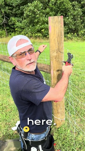 How to terminate woven wire fence #farming #farmlife #livestock at fence