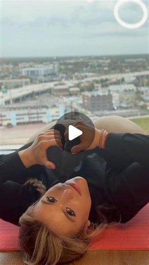 Valarie Storm | Hip opening stretch flow💞 #flexibility #yogagirl #stretching #flexible #splits @stretch_withv | Instagram