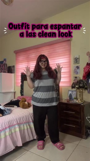 Monse Cisne🩷🦢 on Instagram: "#outfits #reelsinstagram #fashion #outfitinspiration"