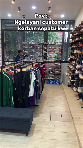 Toko Barang Palsu di Surabaya: Tempat Belanja Unik