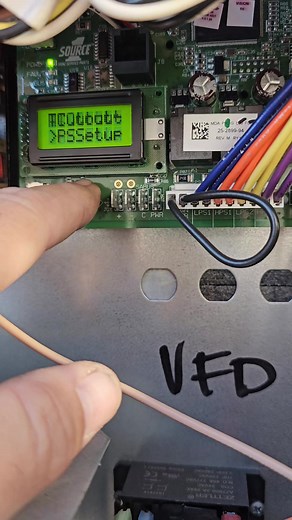 Can anyone else read this? Do all York simplicity boards do this?? #hvacrvideos #bigpicture #york