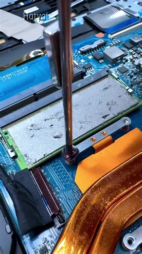 💻✨ #โน๊ตบุ๊คเสีย #macbookเสีย #คอมมีปัญหา ปรึกษาได้ครับ 📌 เพื่อความรวดเร็วติดต่อช่างได้ที่ 👉 📲 LineID : @cscom (มี @ ด้านหน้า) คลิ๊กเลย >> 🔗 https://lin.ee/auVVK8H 📞 โทร : 081-5996023 🕘 เวลาเปิด-ปิด : 08.30 - 18.00 น. 📅 จันทร์ - เสาร์ (❌ หยุดวันอาทิตย์) 📍 ร้านอยู่ตรงข้าม BigC Extra หาดใหญ่ 🛒 📌 แผนที่ >> 🗺️ https://g.page/cscomhatyai?share ⸻ 🔧 บริการของเรา 🖱️ เปลี่ยนคีย์บอร์ดโน๊ตบุ๊ค 🔋 เปลี่ยนแบตเตอรี่ 💻 เปลี่ยนจอโน๊ตบุ๊ค / ซ่อมบานพับ 🖥️ ซ่อมโน๊ตบุ๊คทุกรุ่น / คอมพิวเตอร์ PC 🍏 Ma