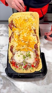 357K views · 2.4K reactions | How did I just discover this easy family breakfast? This griddle breakfast is so good and yummy! | Lorenzo M's Original Videos | Facebook