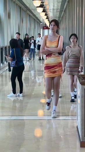 Tall Girl with Long Legs Showcase - #189cm #正妹 #大長腿