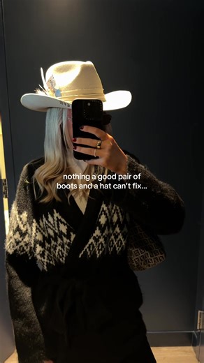 Discover the Must-Have Sweater from Gap