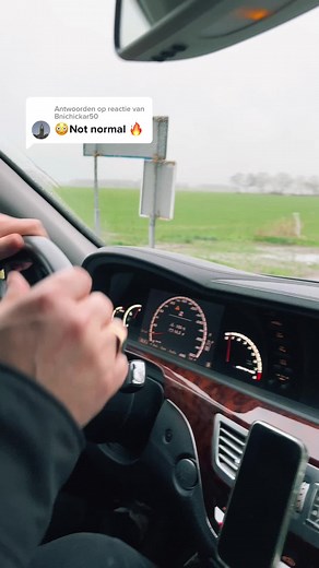 Antwoorden op @Bnichickar50 0-100😙 #carspotfriesland0 #s63 #wheelspin #2007s63 #w221 #s63amg #amg #mercedes #benz #mercedesbenz #mercedesamg #mercedesbenzamg #benzamg #w221s63 #2022 #s63w221 ##maffia