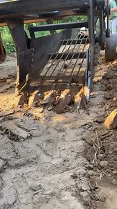 490K views · 1.1K reactions | Tractor Soil Digging Made Easy #FarmMachinery #AgriTools #GroundWork | Mundo Videos | Facebook