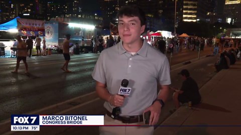 19th annual Bat Fest shuts down Austin bridge