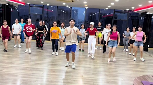 Waka Waka Dance Fitness with An