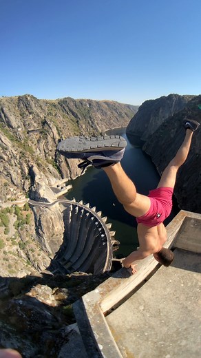 195K views · 3.3K reactions | Keep your balance | Alfonso Santaella | Facebook