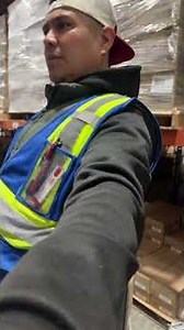 Forklift training: how to use a standing forklift