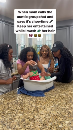 Nikea Marie on Instagram: "We did our Row Row Row Your Boat remix!! 😂😂😂 We also threw in Baby Shark 🦈 😂😂 Watch until the end! Aunties to the rescue!! #ittakesavillage💖 #nurseryrhymes #rowrowrowyourboat #msrachel #cocomelon #graciescorner #hairwashday #reelsviralvideo❤️❤️❤️❤️ #babyofinstagram"