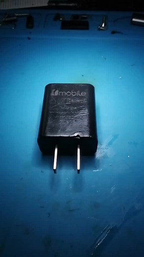 Solución para un Cargador Dañado: Revisión y Reparación