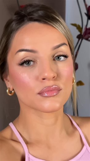 @milensimakeup | Tips to keep eyeshadow in place and blended beautifully, achieving depth and color intensity without harsh lines 🌸☺️ #makeup #mua... | Instagram