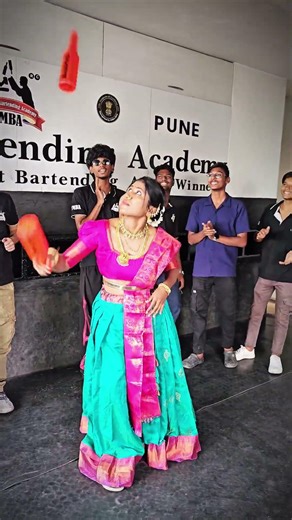 🔥🔥🔥🌟🌟#flair #bartending #traditinal #subscribe Best female flairbartender