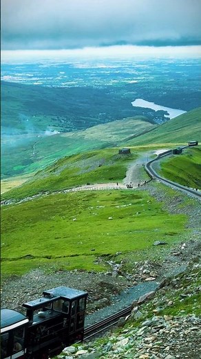 Snowdonia’s most beautiful Train Ride to the top 🌄🚂 | Breathtaking Views from the Top #snowdonia