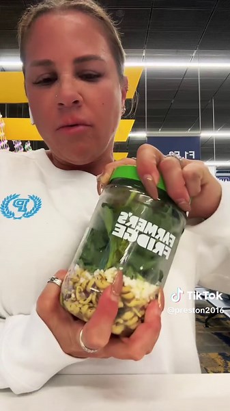 Exploring Farmer's Fridge: Salad Vending Machine Review